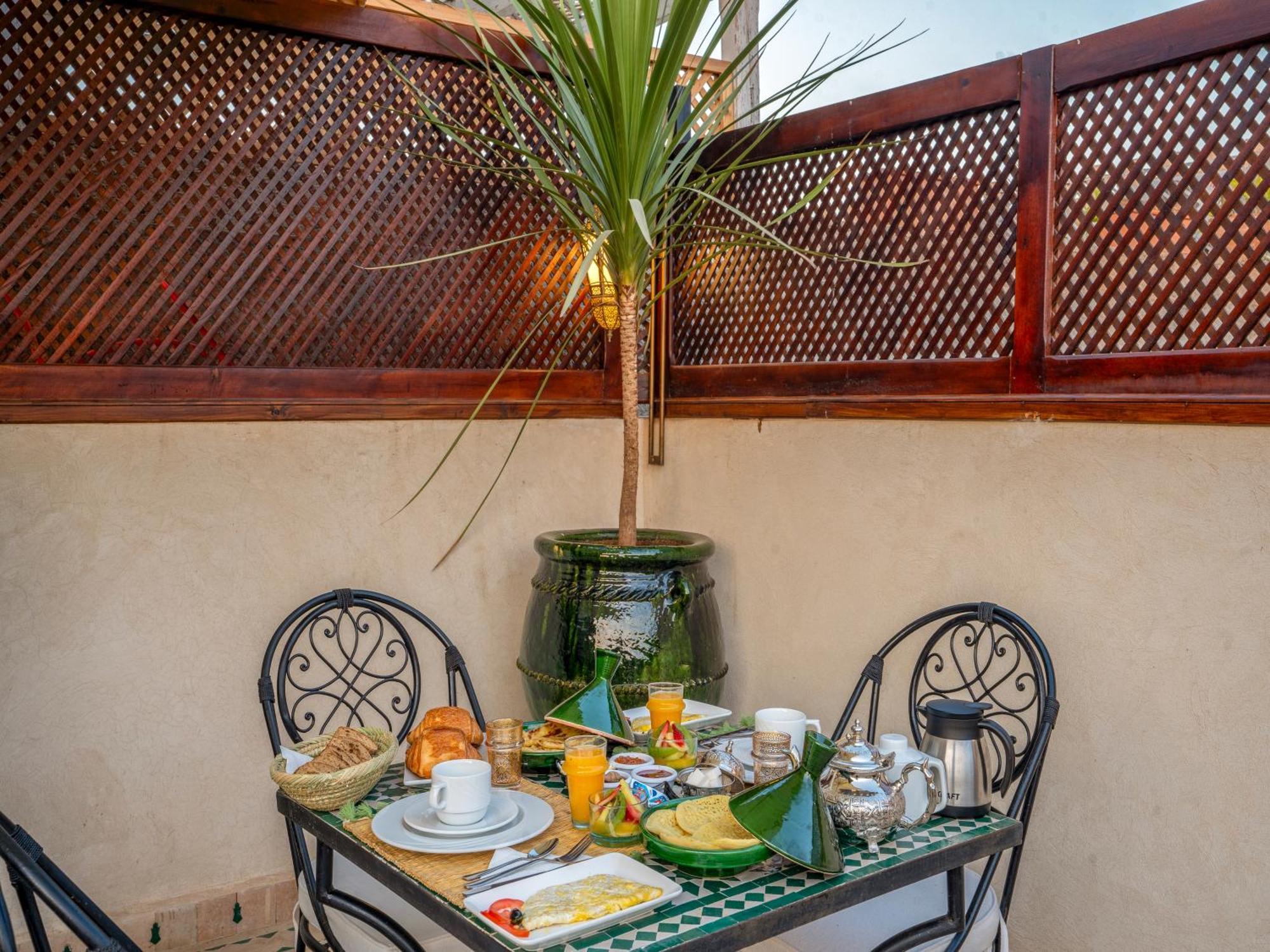 Dar Al-Famila Hamam & Spa Marrakesh Bagian luar foto