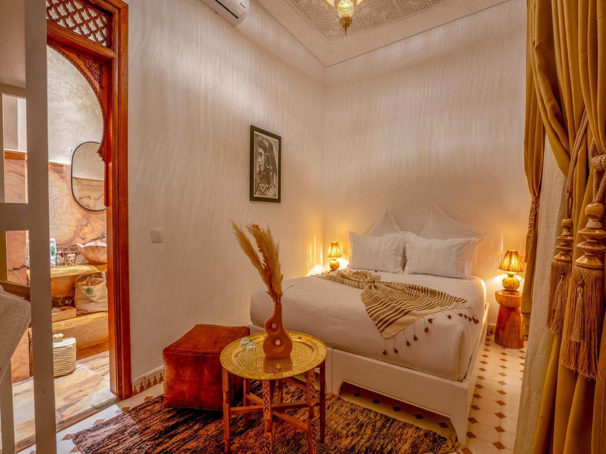Dar Al-Famila Hamam & Spa Marrakesh Bagian luar foto