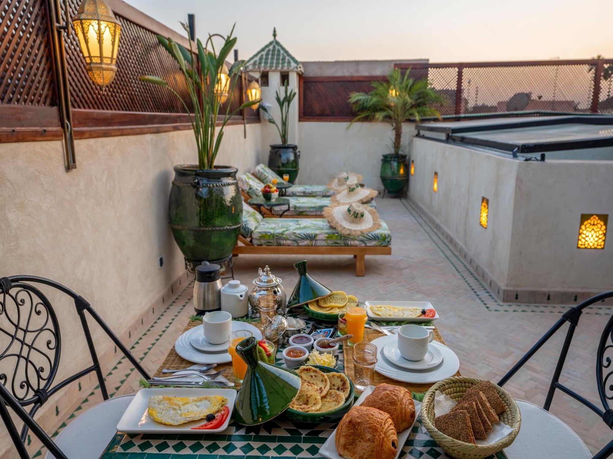 Dar Al-Famila Hamam & Spa Marrakesh Bagian luar foto