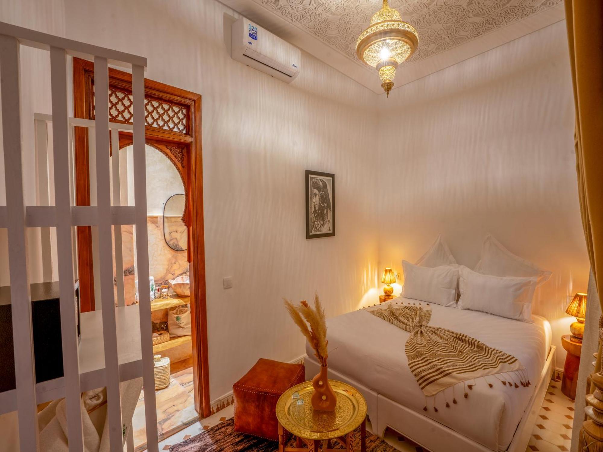 Dar Al-Famila Hamam & Spa Marrakesh Bagian luar foto